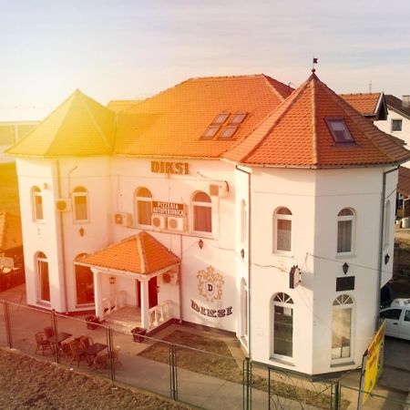 Apartmani Diksi Zrenjanin Exterior foto